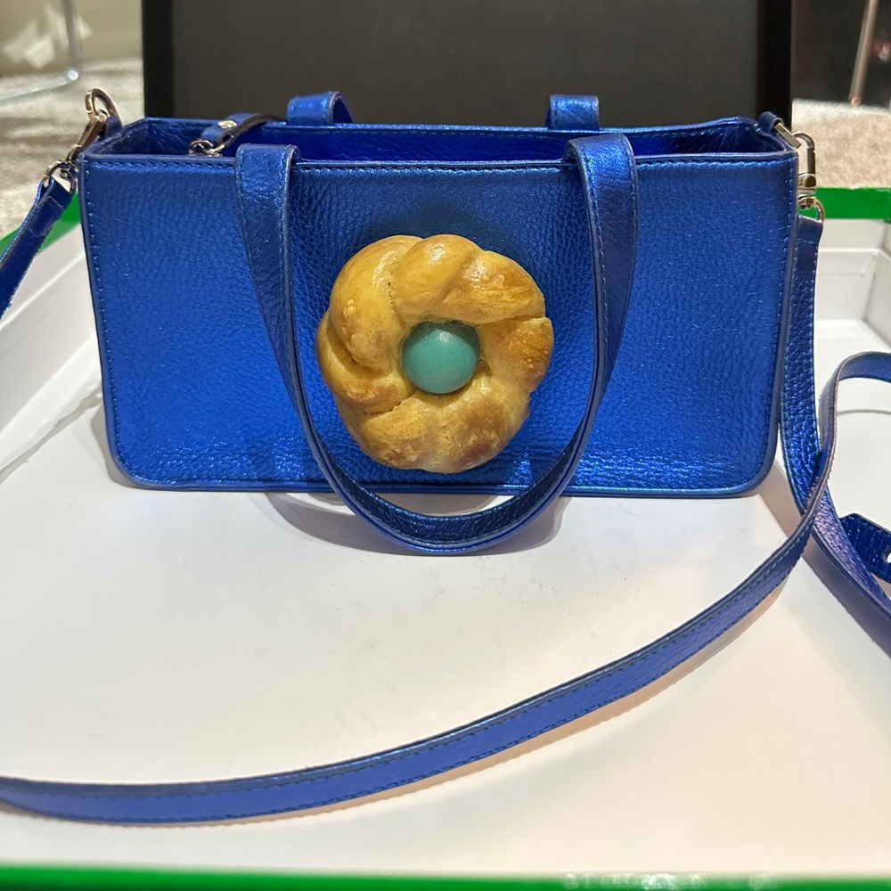 PUPPETS AND PUPPETS BLUE LEATHER BUN BAG